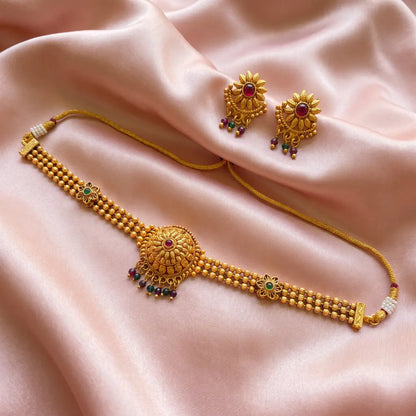 Choker with Earrings Matt polish - Free size
